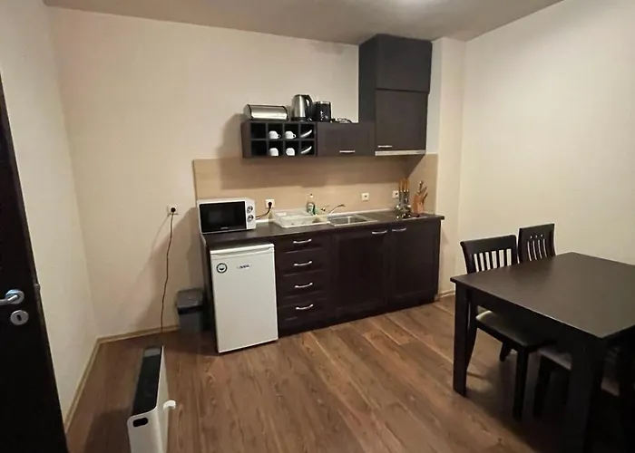 Royal Towers Apartment *